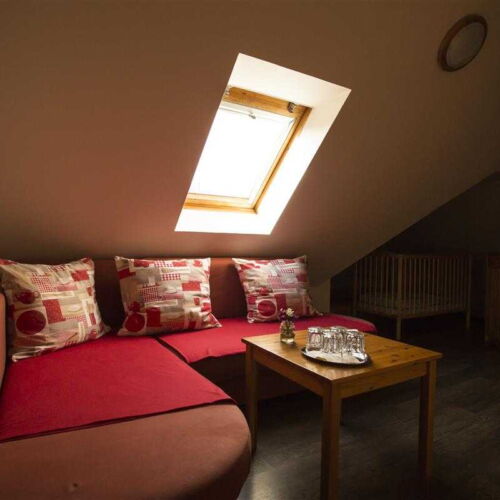 Camera cu duș pentru 6 pers.