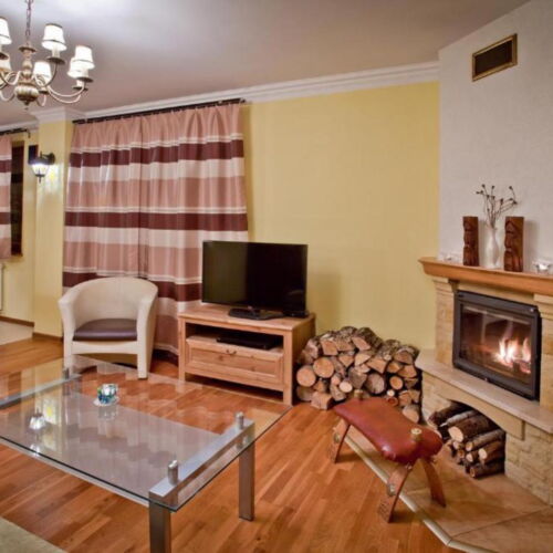 Apartament cu balcon cu baie cu 2 camere pentru 4 pers.