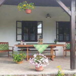 Cottage for 10 Persons with Shower and Kitchenette (extra bed available)