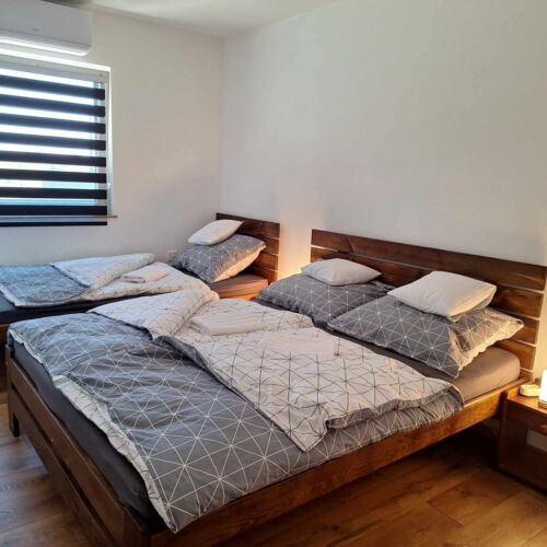 Casă de vacanță design întreaga unitate pentru 10 pers. (se inchirieaza doar integral)