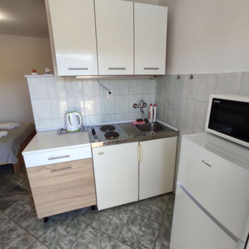 Apartament studio cu vedere spre mare cu 1 camera pentru 2 pers.