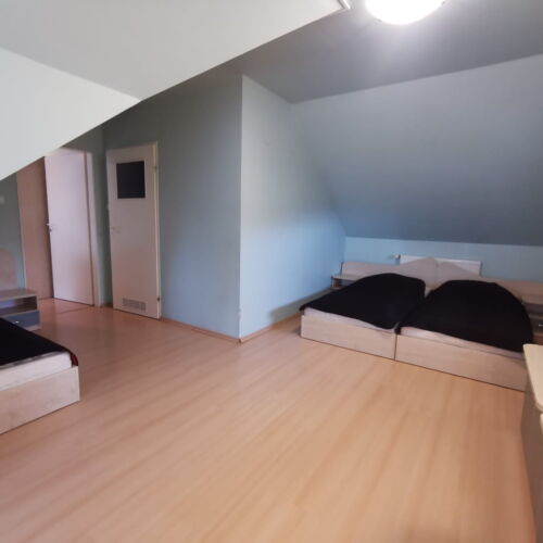 Camera pentru 5 pers.