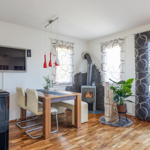 Casă de vară pentru 4 pers. (se inchirieaza doar integral)