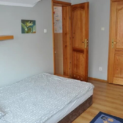 Camera twin standard la mansardă