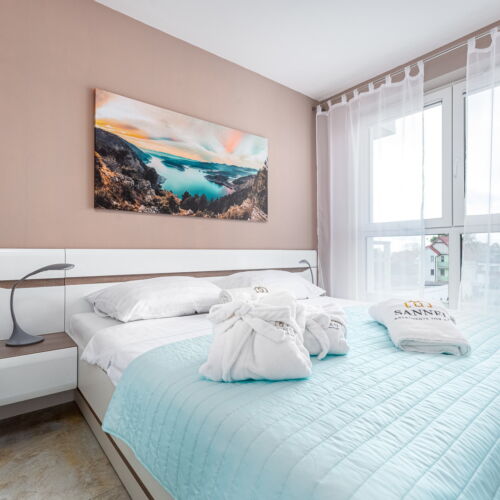 Apartman s balkónem s koupelnou pro 4 os. se 2 ložnicemi