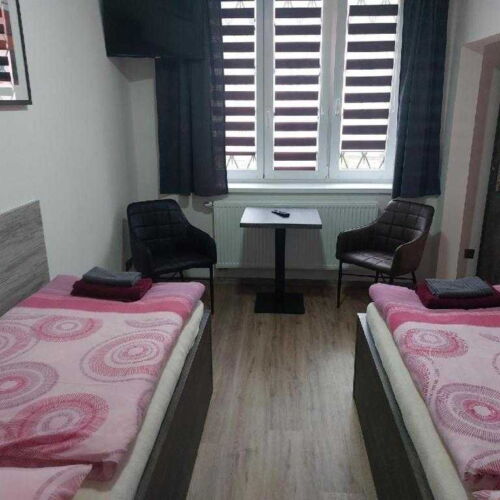 Pokoj se sprchou  pro 2 os.