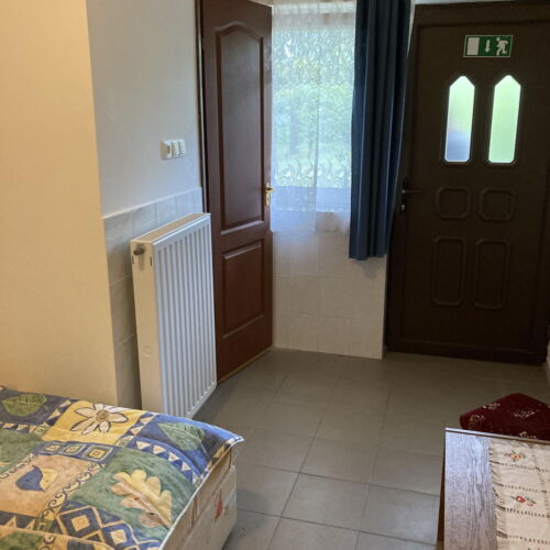 Ground Floor Twin Room ensuite