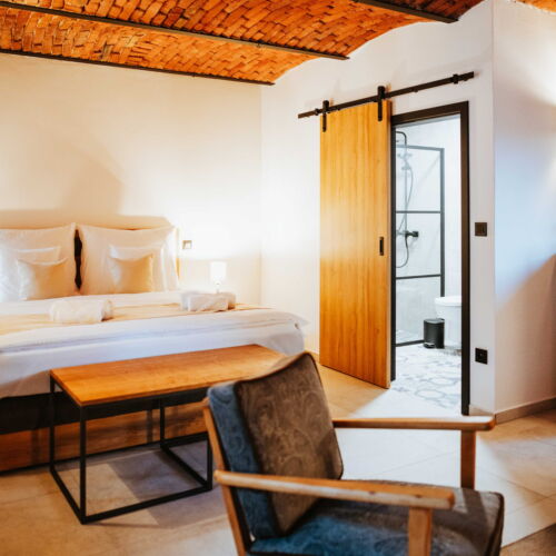 Twin Room with Shower