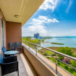 2-Zimmer-Apartment für 4 Personen mit Balkon und Panorama auf den See