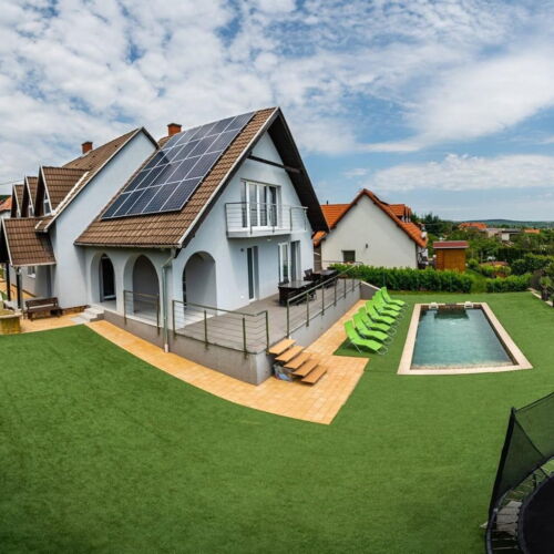Panoramic Whole House 7-Room Apartment for 14 Persons