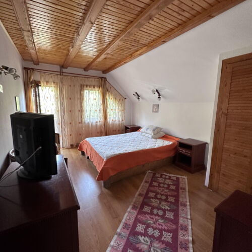 Camera dubla cu balcon