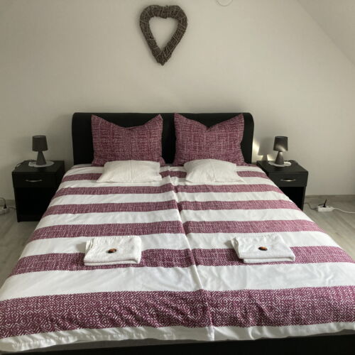 Mansard 2-Room Suite for 3 Persons ensuite