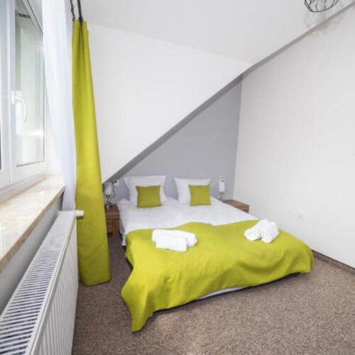 Apartament cu vedere spre munte cu vedere spre grădină cu 2 camere pentru 4 pers.