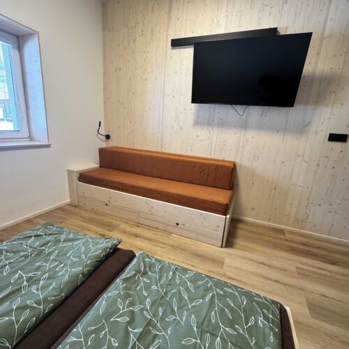 Pokój 3-osobowy z prysznicem (możliwa dostawka)