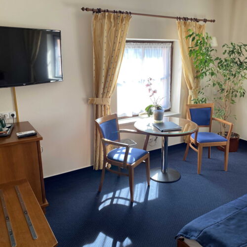 Pokoj se sprchou s klimatizací pro 2 os.