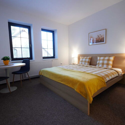 Ground Floor 5 Person Room with Shower