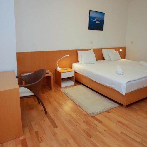 Standard Pokoj bezbariérový s manželskou postelí