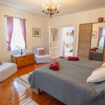 Whole House Farmhouse for 4 Persons with Garden (extra beds available)
