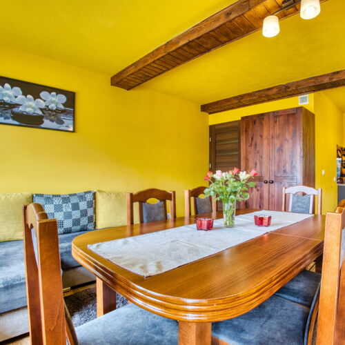 Domek całoroczny 6-osobowy z tarasem z widokiem na góry (możliwa dostawka)