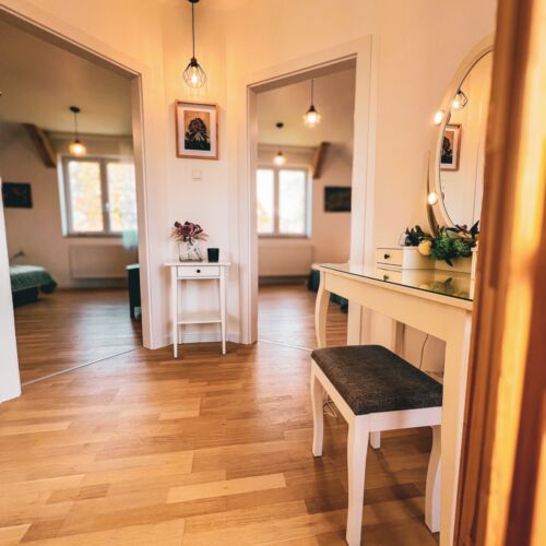 Domek całoroczny 6-osobowy Przyjazny podróżom rodzinnym z widokiem na ogród (możliwa dostawka)