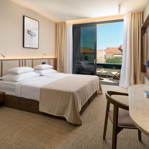 Superior Pokoj pro 2 os. s částečným výhledem na moře