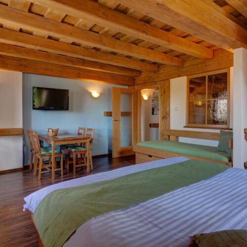 Apartman se sprchou  pro 5 os. s 1 ložnicí