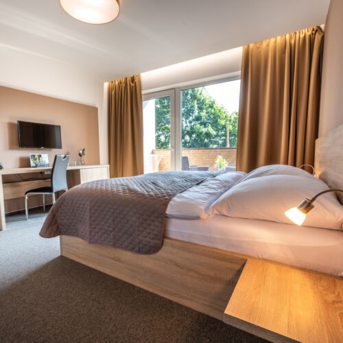 Camera cvadrupla family cu balcon (se poate solicita pat suplimentar)