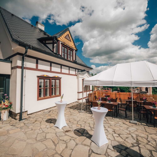 Apartament cu duș cu bucătărie proprie pentru 2 pers. (se poate solicita pat suplimentar)