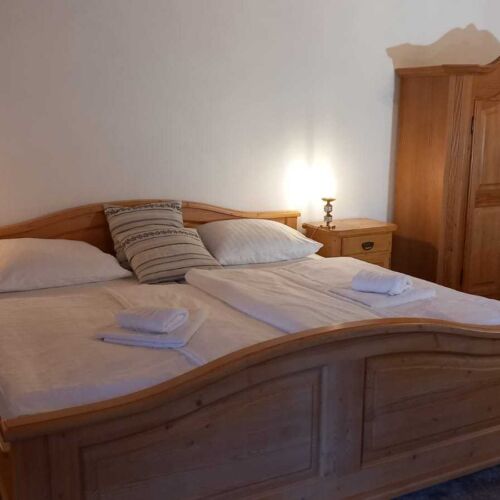 Pokój 2-osobowy z balkonem z widokiem na ogród (możliwa dostawka)