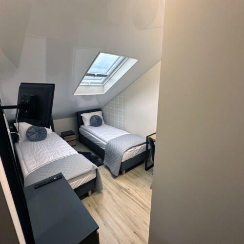 Pokoj s koupelnou s klimatizací pro 2 os.