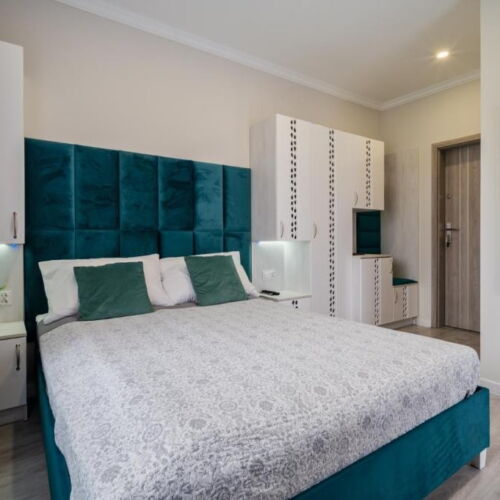 Camera dubla cu bucătărie comună