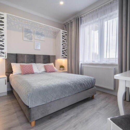 Camera dubla cu bucătărie comună