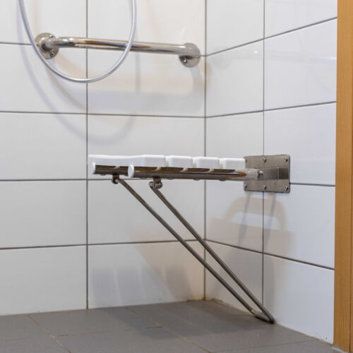 Camera dubla confort accesibil(ă) persoanelor cu dizabilități (se poate solicita pat suplimentar)