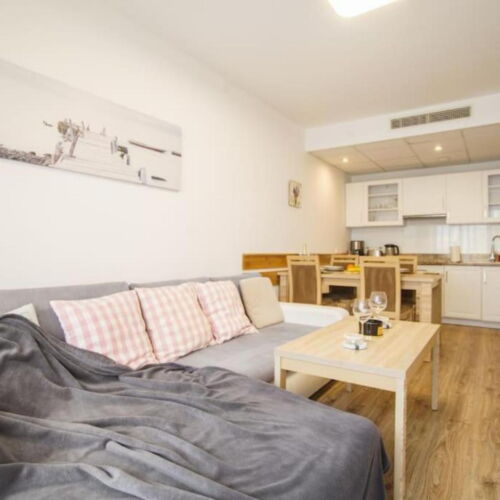 Apartament 4-osobowy z 2 pomieszczeniami sypialnianymi