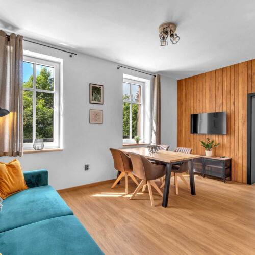 Apartman se sprchou s privátní koupelnou mimo apartmán pro 2 os. (s možností přistýlky)