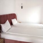 Apartament la mansardă cu 1 camera pentru 3 pers. (se poate solicita pat suplimentar)