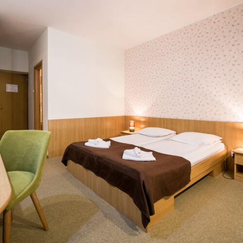 Suita cu balcon cu 1 camera pentru 4 pers.