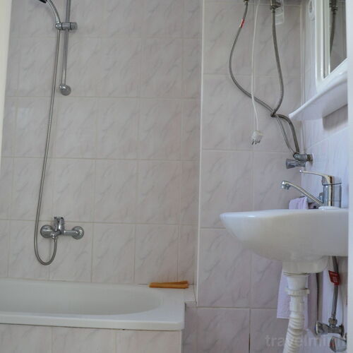 Casă de weekend pentru 4 pers. (se inchirieaza doar integral)