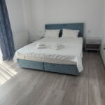 Emeleti erkélyes 4 fős apartman 1 hálótérrel