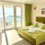 Queen 1-Room Balcony Suite for 4 Persons