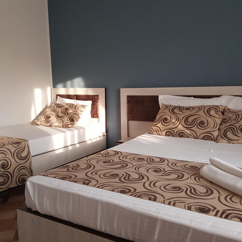 Pokoj s koupelnou  pro 3 os.