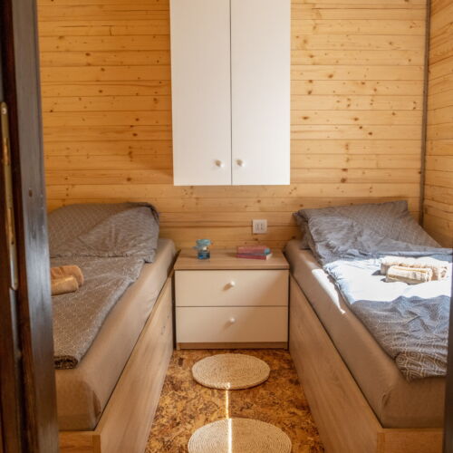 Erdőre néző teljes ház 6 fős üdülőház