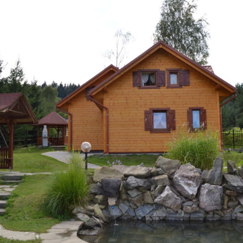 Casă de vacanță întreaga unitate pentru 7 pers. (se inchirieaza doar integral)