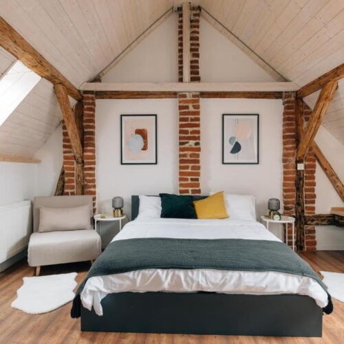 Apartament superior cu 1 camera pentru 3 pers.