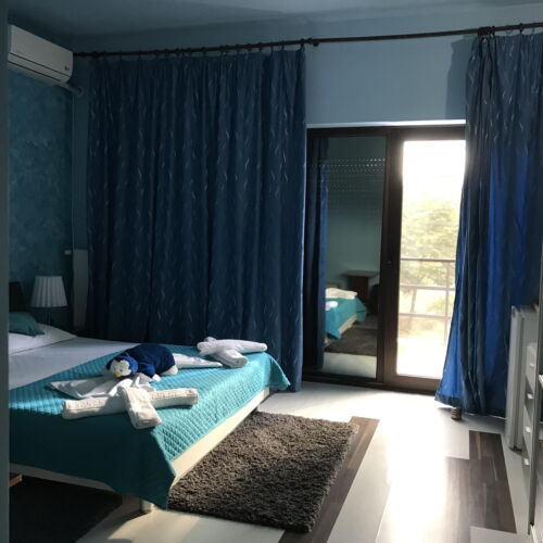 Pokoj s manželskou postelí (s možností přistýlky)