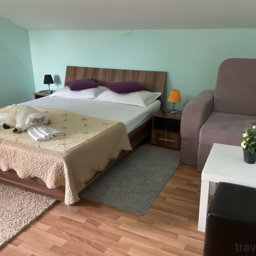 Tourist  Pokoj s manželskou postelí (s možností přistýlky)