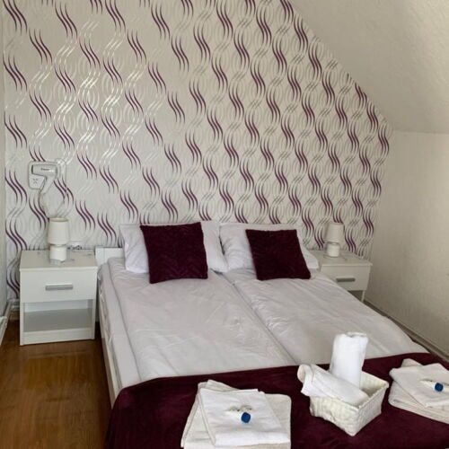 Upstairs Double Room ensuite