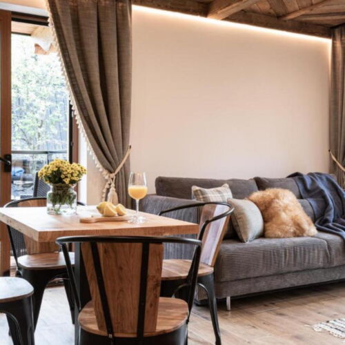 Apartament 4-osobowy z 2 pomieszczeniami sypialnianymi