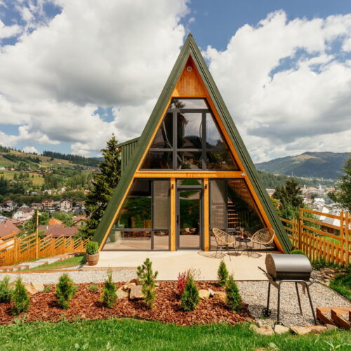 Cabană cu panoramă pentru 8 pers. (se inchirieaza doar integral)