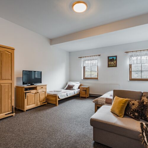 Camera pentru 5 pers.